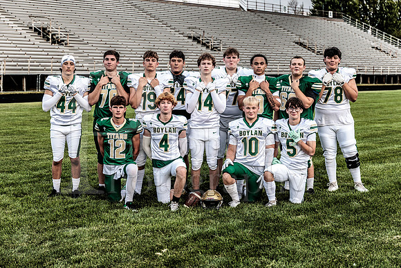 Boylan Varsity Senior Banner Shoot 8-4-2026-0568