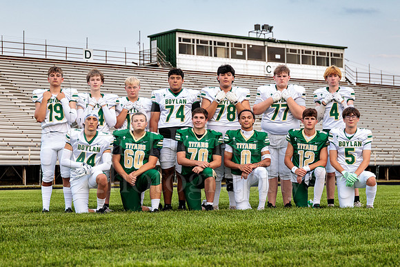 Boylan Varsity Senior Banner Shoot 8-4-2026-0586