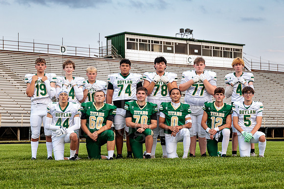 Boylan Varsity Senior Banner Shoot 8-4-2026-0589