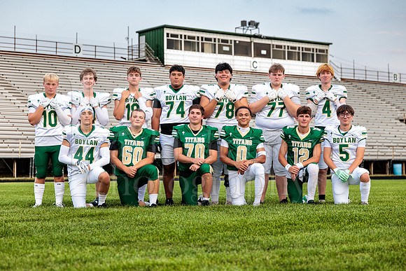 Boylan Varsity Senior Banner Shoot 8-4-2026-0603