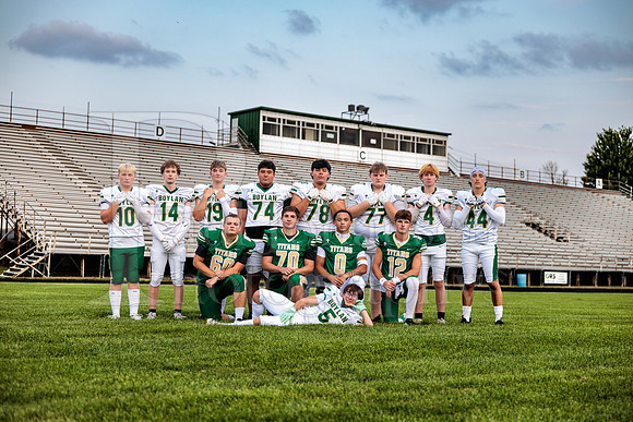 Boylan Varsity Senior Banner Shoot 8-4-2026-0611