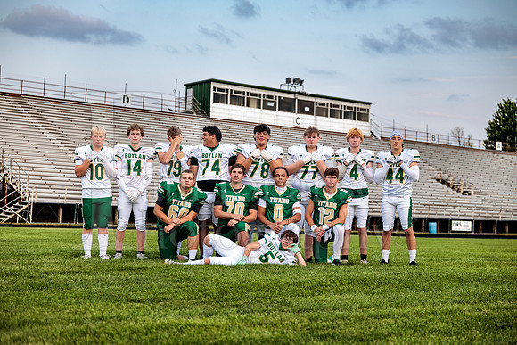 Boylan Varsity Senior Banner Shoot 8-4-2026-0615