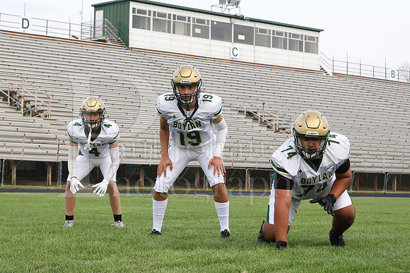 Boylan Varsity Senior Banner Shoot 8-4-2026-0677