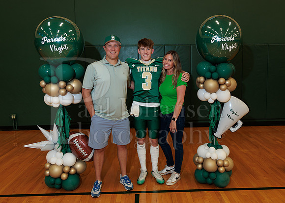 Boylan Parent Night Portraits 9-4-2026-0036