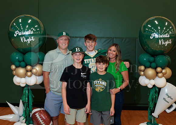 Boylan Parent Night Portraits 9-4-2026-0042