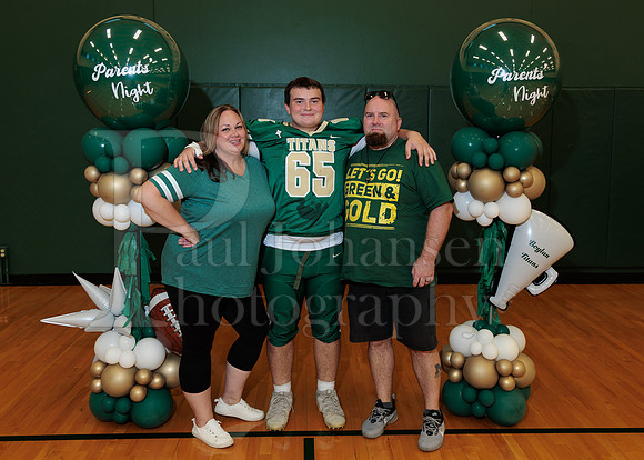 Boylan Parent Night Portraits 9-4-2026-0043