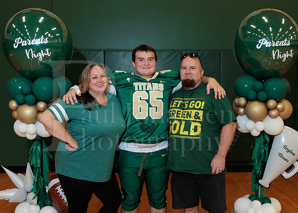 Boylan Parent Night Portraits 9-4-2026-0045