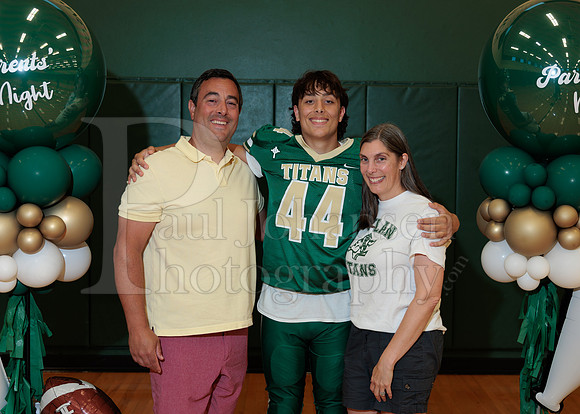Boylan Parent Night Portraits 9-4-2026-0050