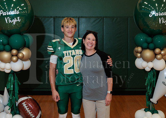 Boylan Parent Night Portraits 9-4-2026-0054