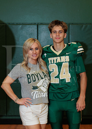Boylan Parent Night Portraits 9-4-2026-0080