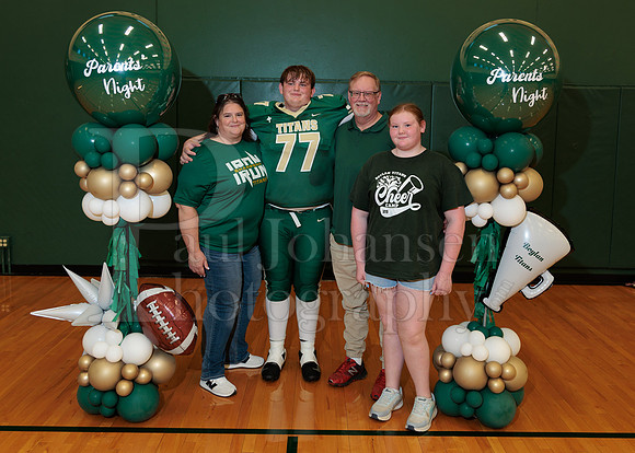 Boylan Parent Night Portraits 9-4-2026-0077