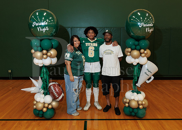 Boylan Parent Night Portraits 9-4-2026-0100