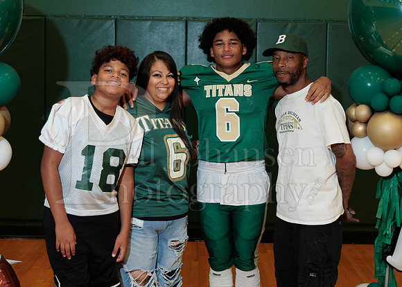 Boylan Parent Night Portraits 9-4-2026-0107