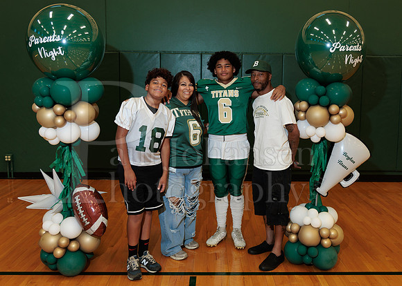 Boylan Parent Night Portraits 9-4-2026-0108