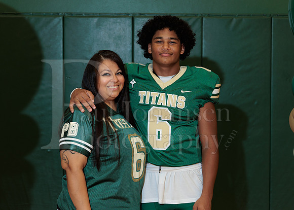 Boylan Parent Night Portraits 9-4-2026-0111