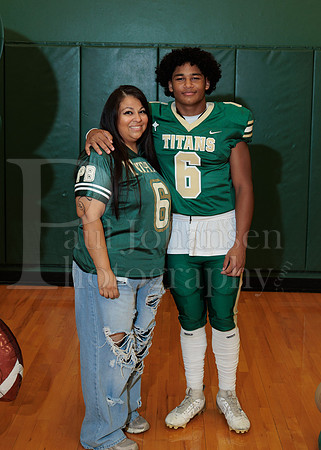 Boylan Parent Night Portraits 9-4-2026-0114
