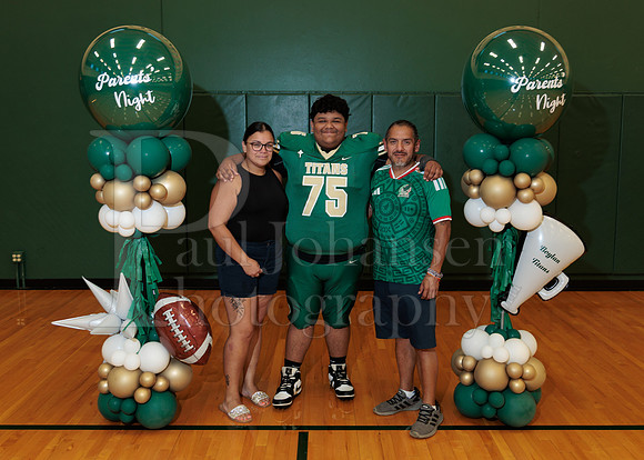Boylan Parent Night Portraits 9-4-2026-0119