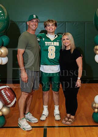 Boylan Parent Night Portraits 9-4-2026-0125