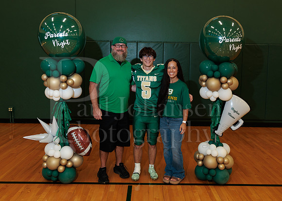 Boylan Parent Night Portraits 9-4-2026-0128