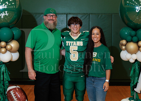 Boylan Parent Night Portraits 9-4-2026-0131