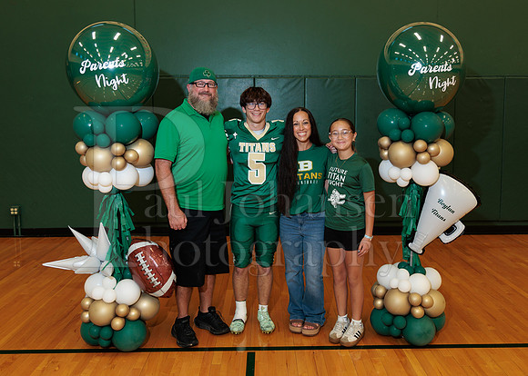 Boylan Parent Night Portraits 9-4-2026-0133