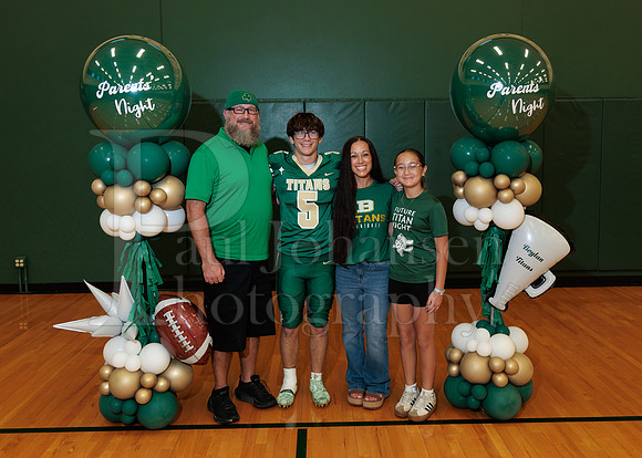 Boylan Parent Night Portraits 9-4-2026-0134