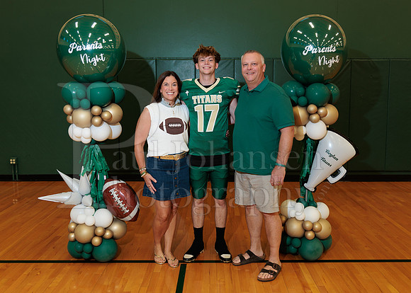 Boylan Parent Night Portraits 9-4-2026-0153