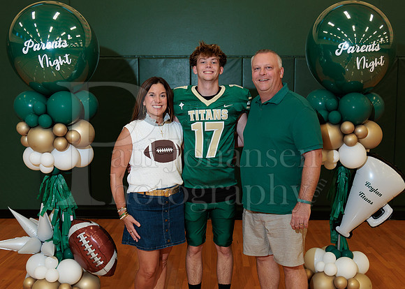 Boylan Parent Night Portraits 9-4-2026-0155