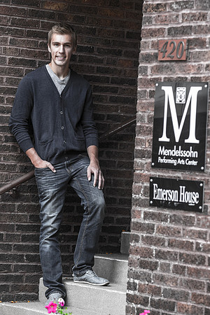 Noah Janssen Senior Images 9-14-2013-1912