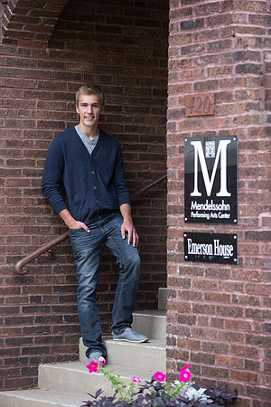 Noah Janssen Senior Images 9-14-2013-1911