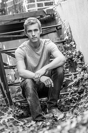 Noah Janssen Senior Images 9-14-2013-1840-2
