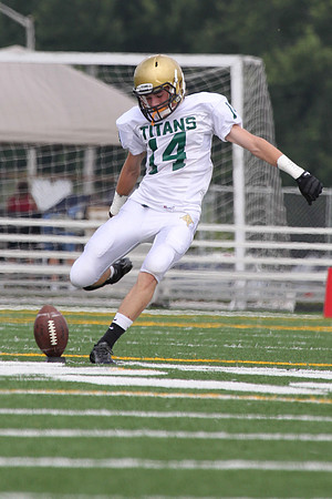 Boylan Varsity Football vs Auburn 8-31-2013-0233