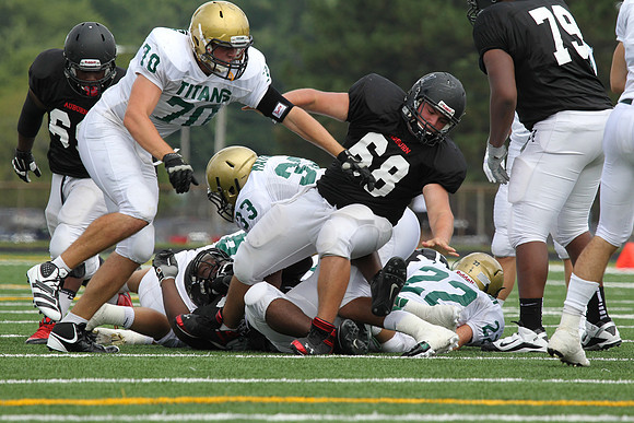 Boylan Varsity Football vs Auburn 8-31-2013-0242