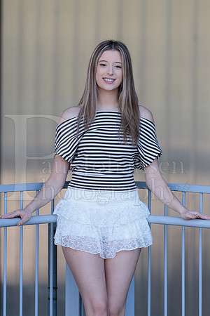 Nadia Cole Senior Images 10-24-2026-0196