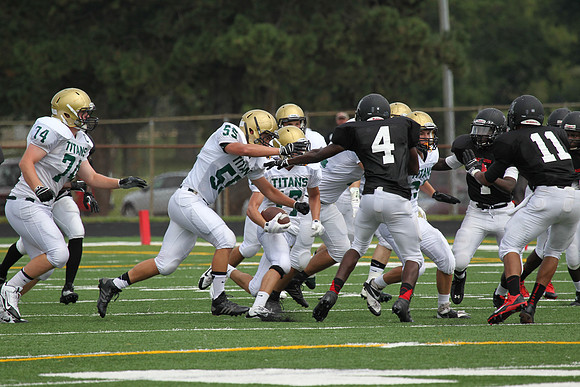 Boylan Varsity Football vs Auburn 8-31-2013-0315