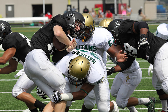 Boylan Varsity Football vs Auburn 8-31-2013-0162