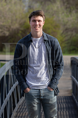 Nolan Brauns Senior Images 5-4-2022-0120