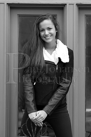 Gina Mehringer Senior Images 10-24-2015-0024