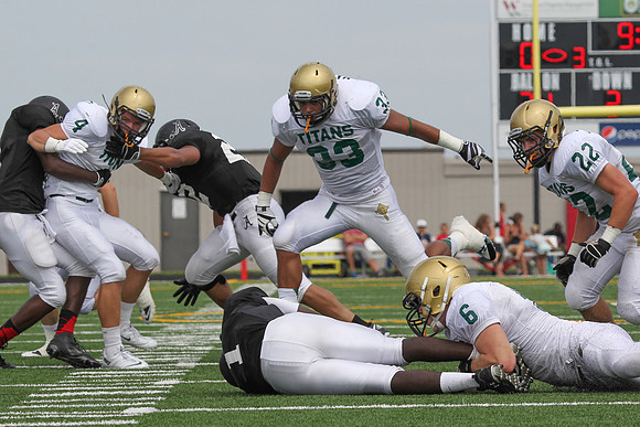 Boylan Varsity Football vs Auburn 8-31-2013-0246