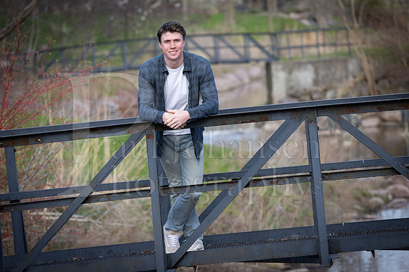 Nolan Brauns Senior Images 5-4-2022-0104