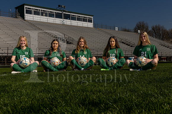 Boylan Varsity Girls Soccer Team and Senior Shoot 4-25-2024-0076