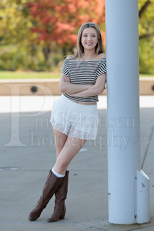 Nadia Cole Senior Images 10-24-2026-0118