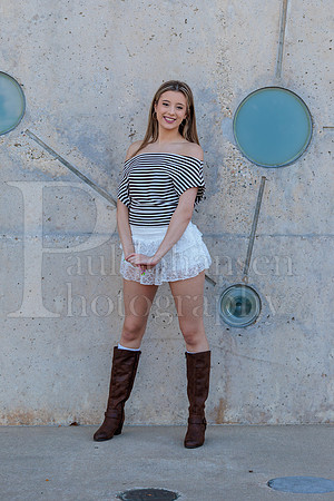 Nadia Cole Senior Images 10-24-2026-0066