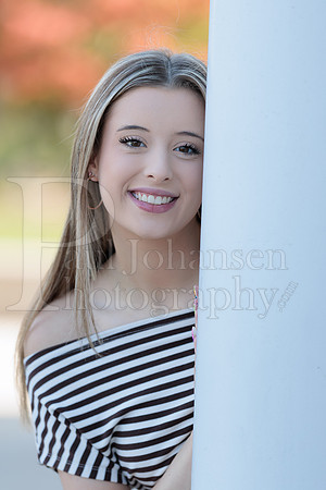Nadia Cole Senior Images 10-24-2026-0106