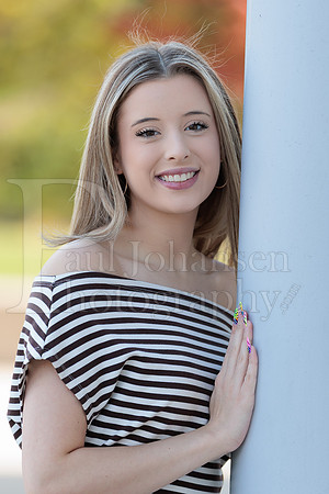 Nadia Cole Senior Images 10-24-2026-0098