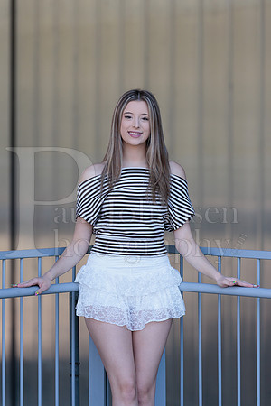 Nadia Cole Senior Images 10-24-2026-0197