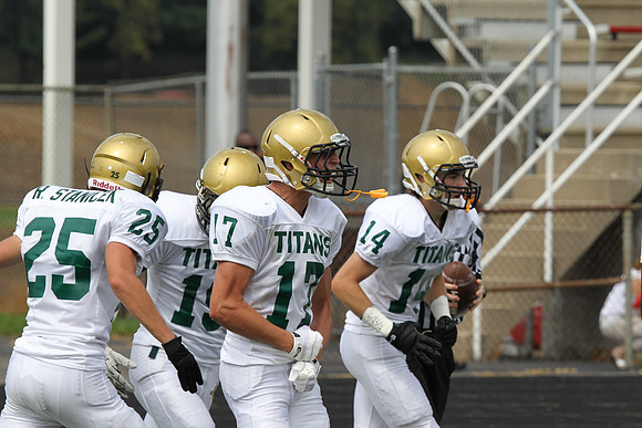 Boylan Varsity Football vs Auburn 8-31-2013-0215