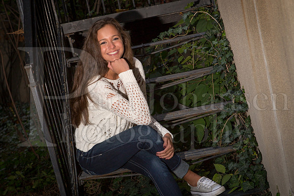 Gina Mehringer Senior Images 10-24-2015-0278-2