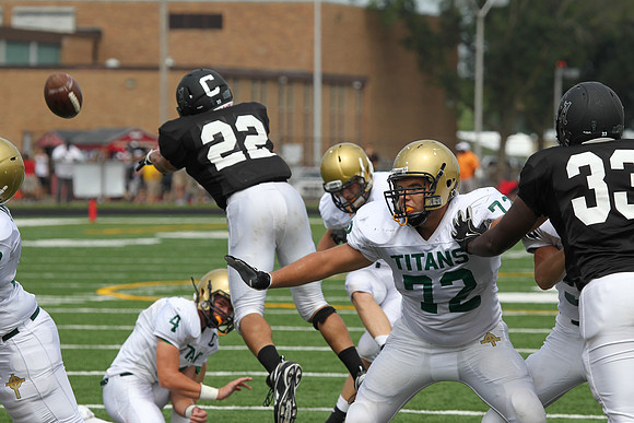 Boylan Varsity Football vs Auburn 8-31-2013-0225
