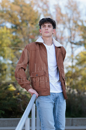 Cade Parrovechio Senior Images 10-24-2026-0053